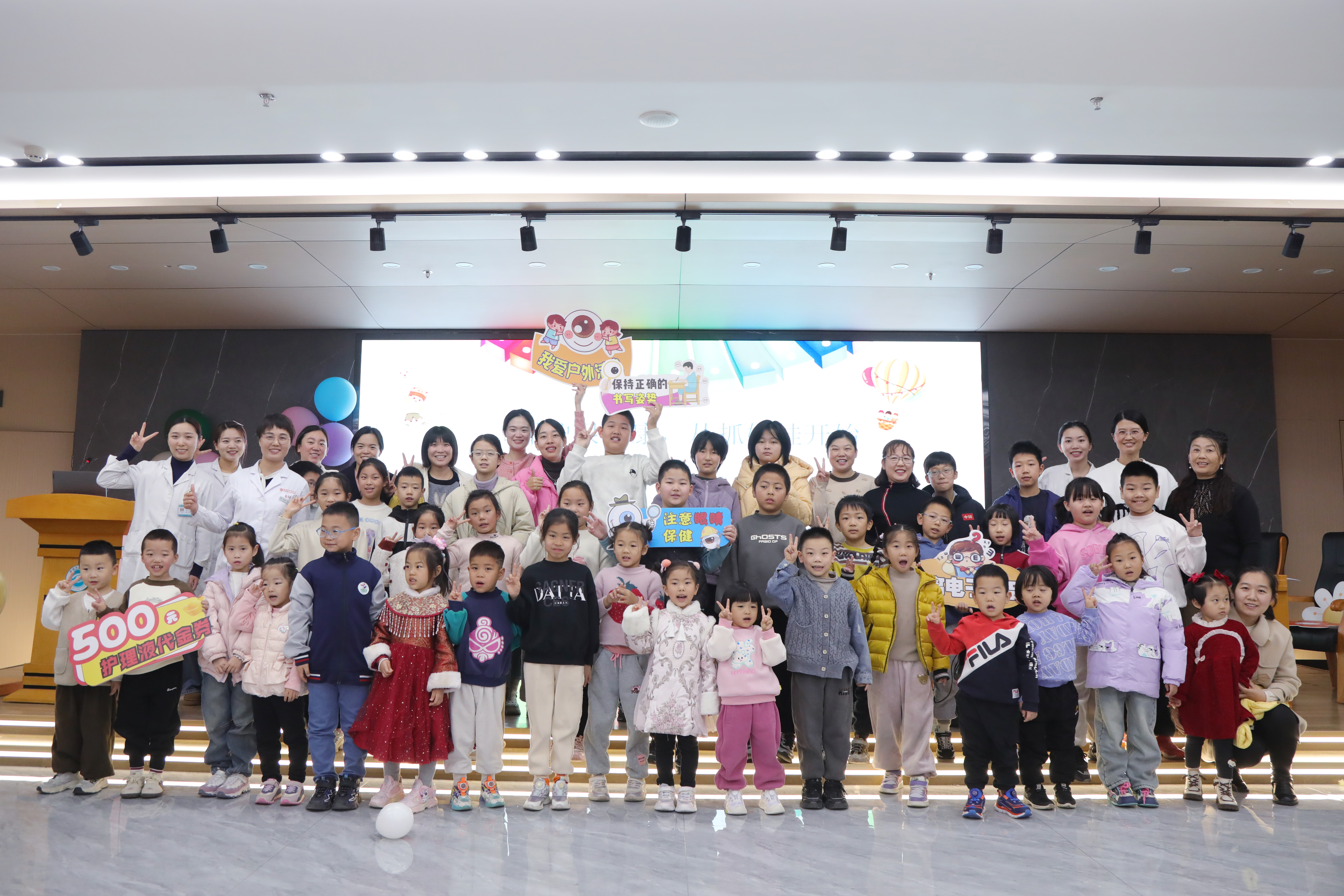 2U4A2809.JPG
